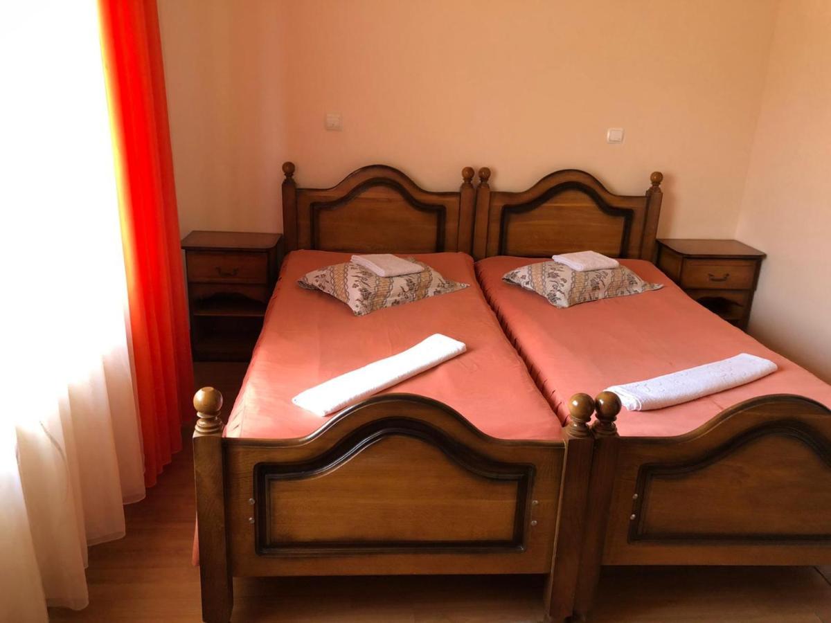 Cameră dublă sau twin