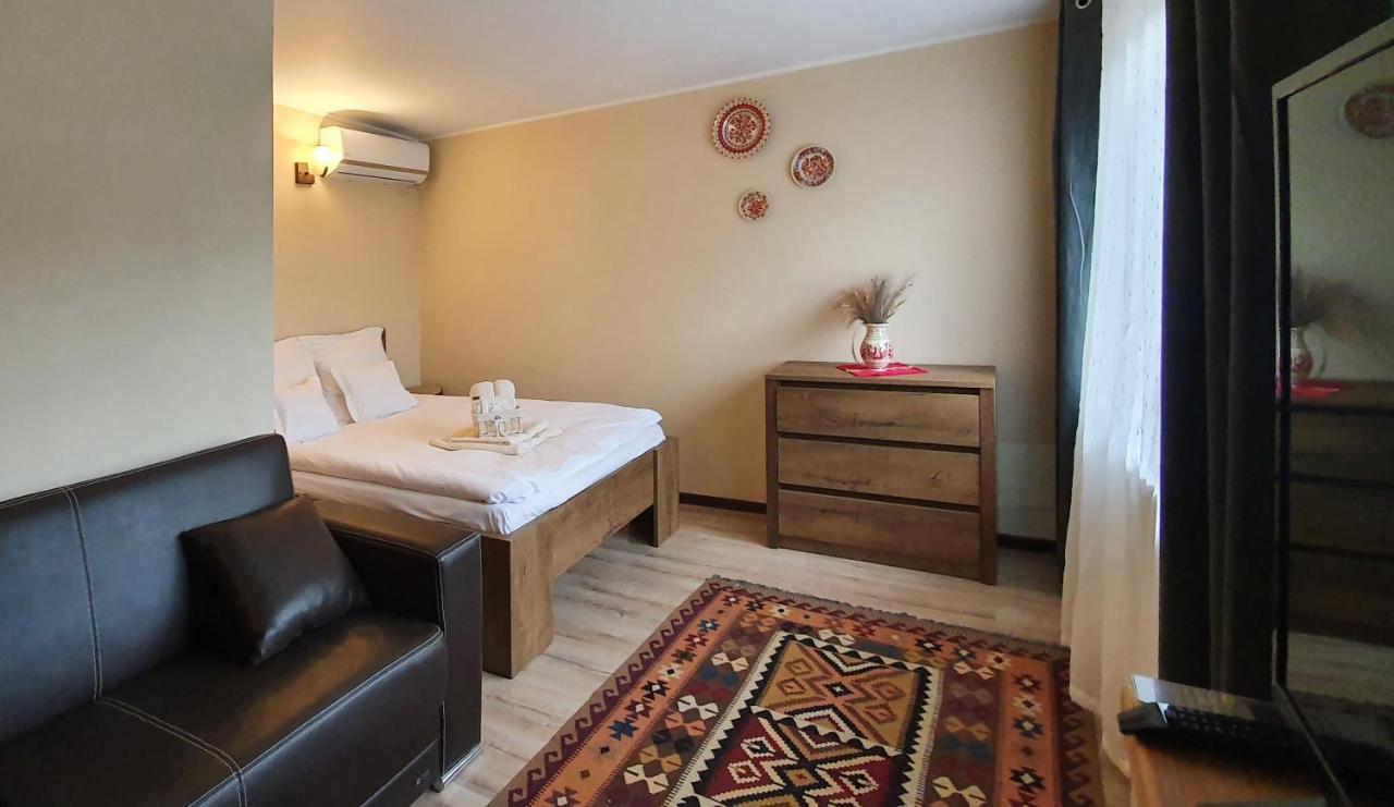 Cameră King cu balcon