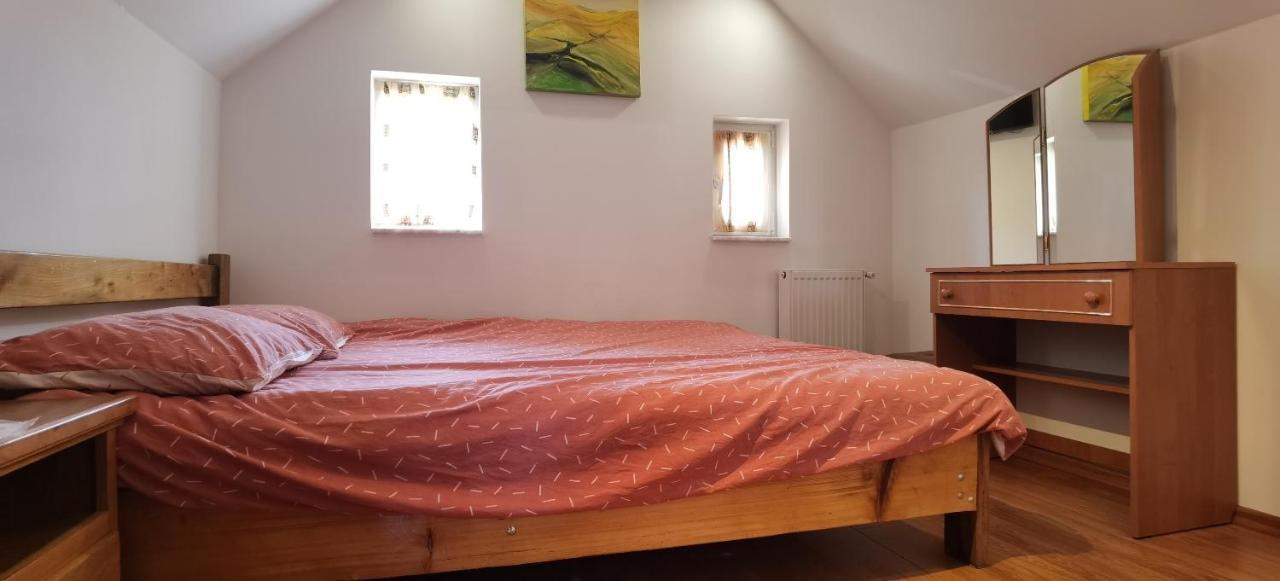 Apartament cu 2 dormitoare
