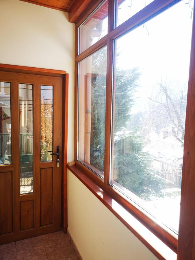 Family Room Mountain View