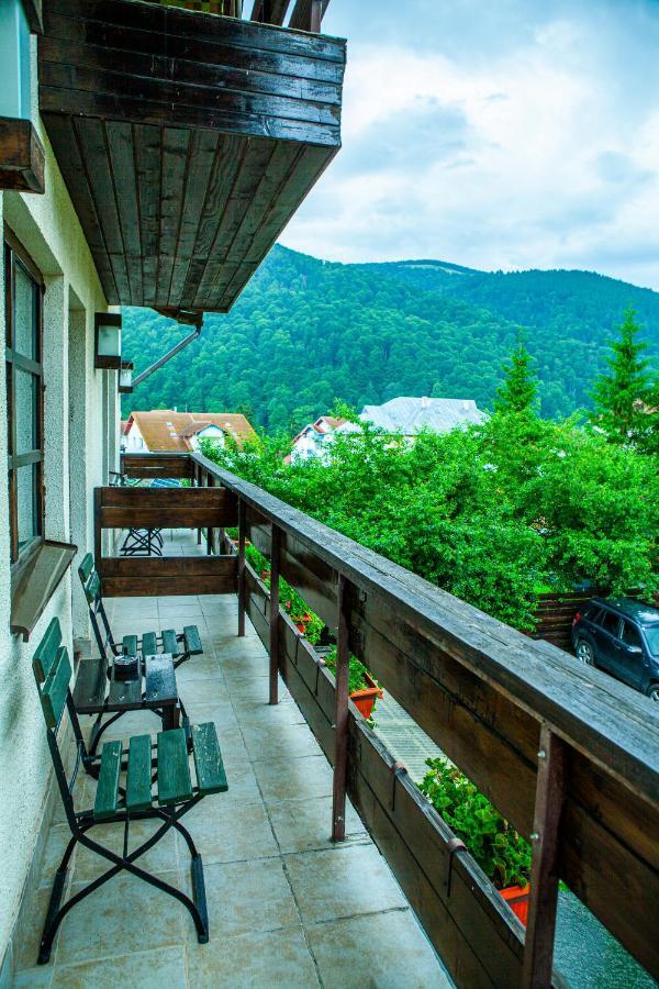 Cameră dublă cu balcon