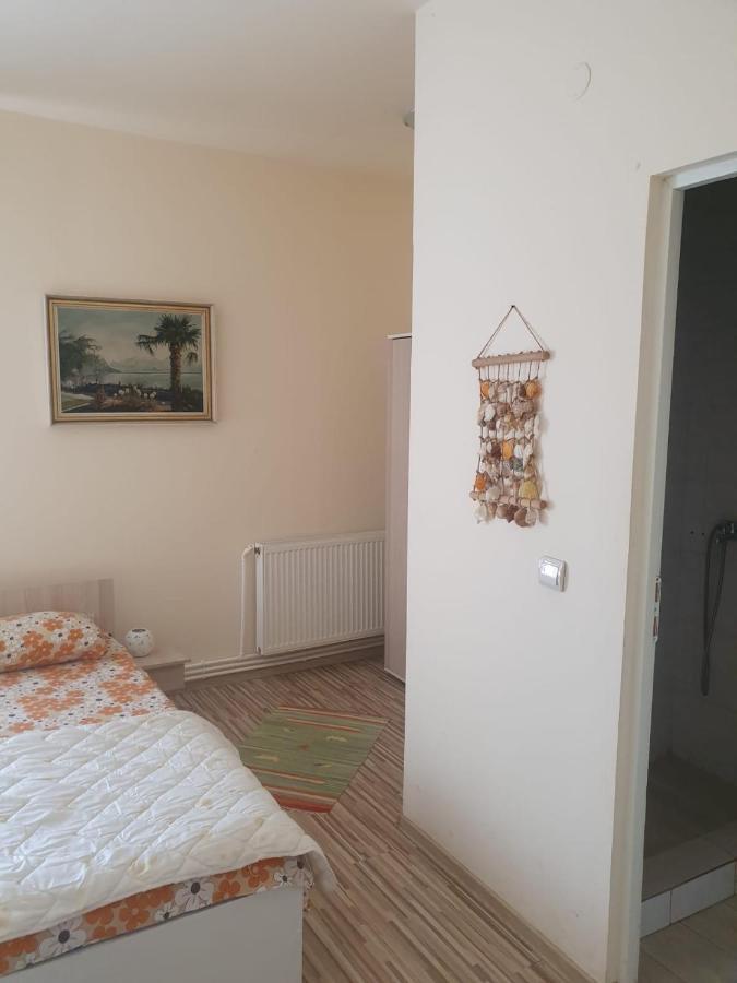 Cameră dublă cu baie privată
