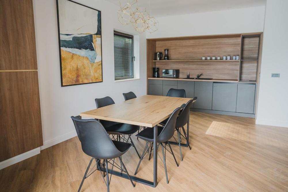 Apartament cu 2 dormitoare cu balcon