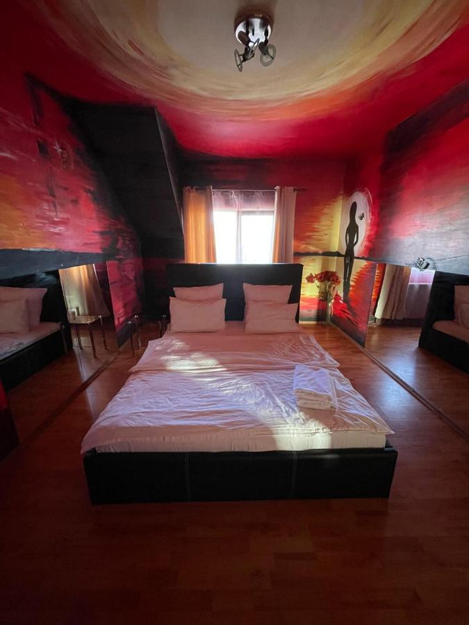 Doppelzimmer mit eigenem externen Bad