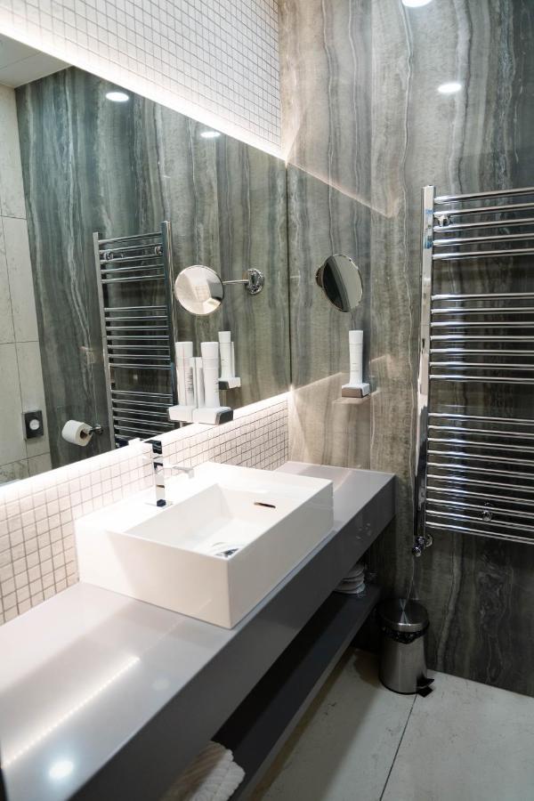Cameră Queen cu balcon - pentru nefumători