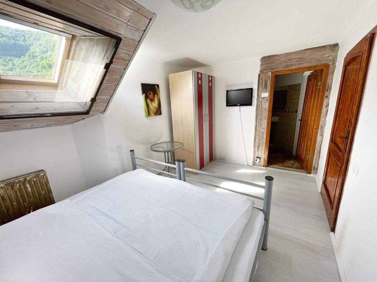 Deluxe Doppel-/Zweibettzimmer