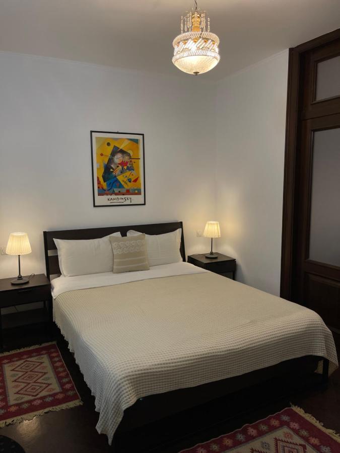 Dreibettzimmer mit Bad