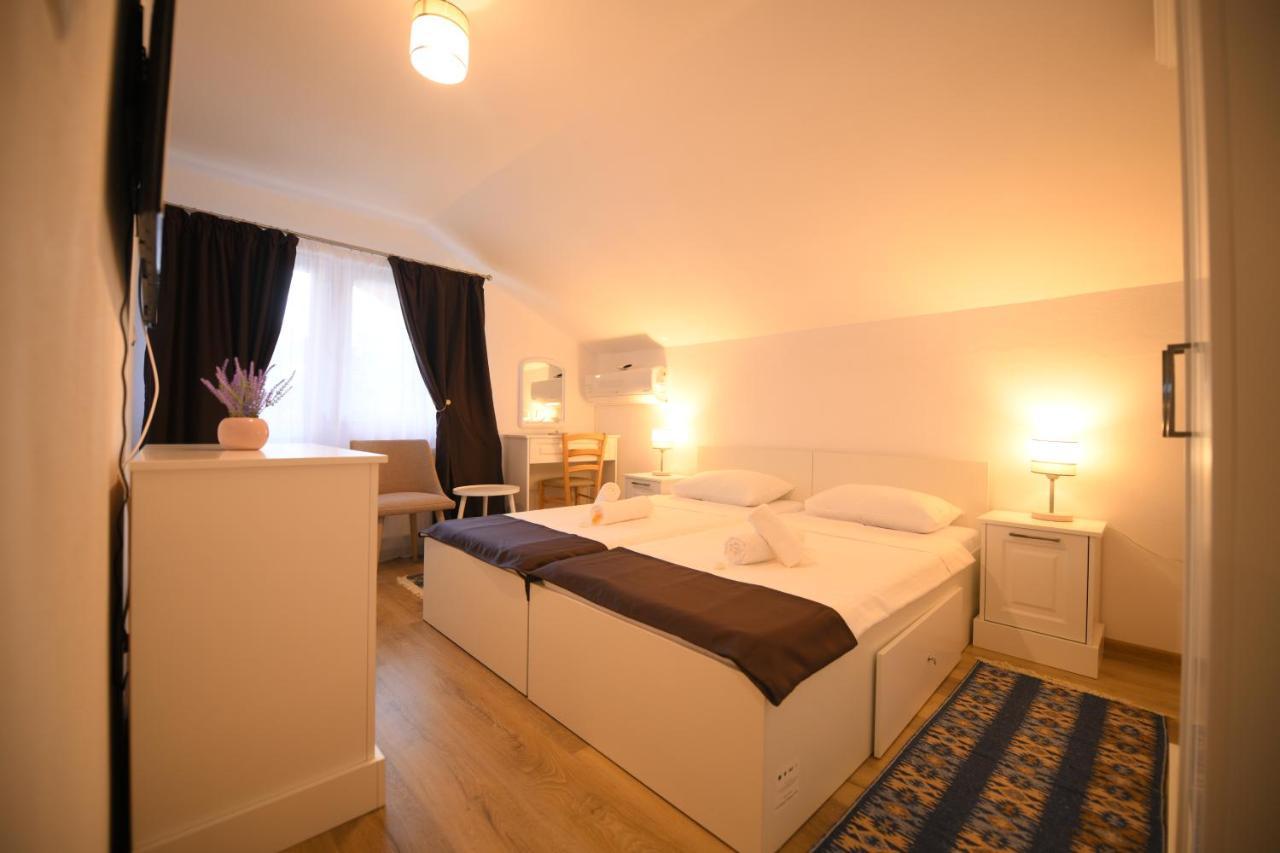 Cameră dublă sau twin cu balcon