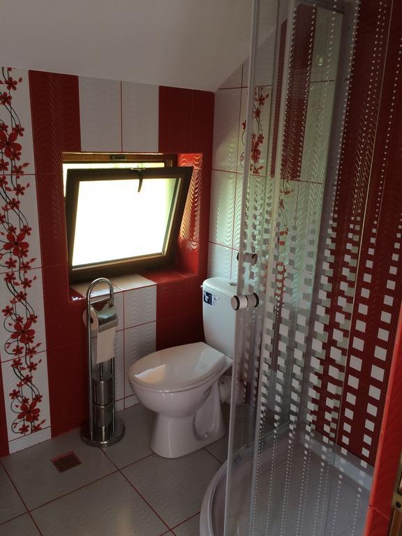 Cameră dublă cu baie privată