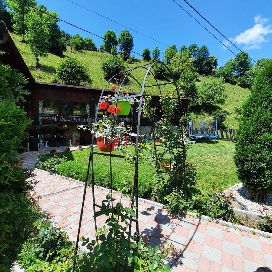 Cameră triplă cu balcon