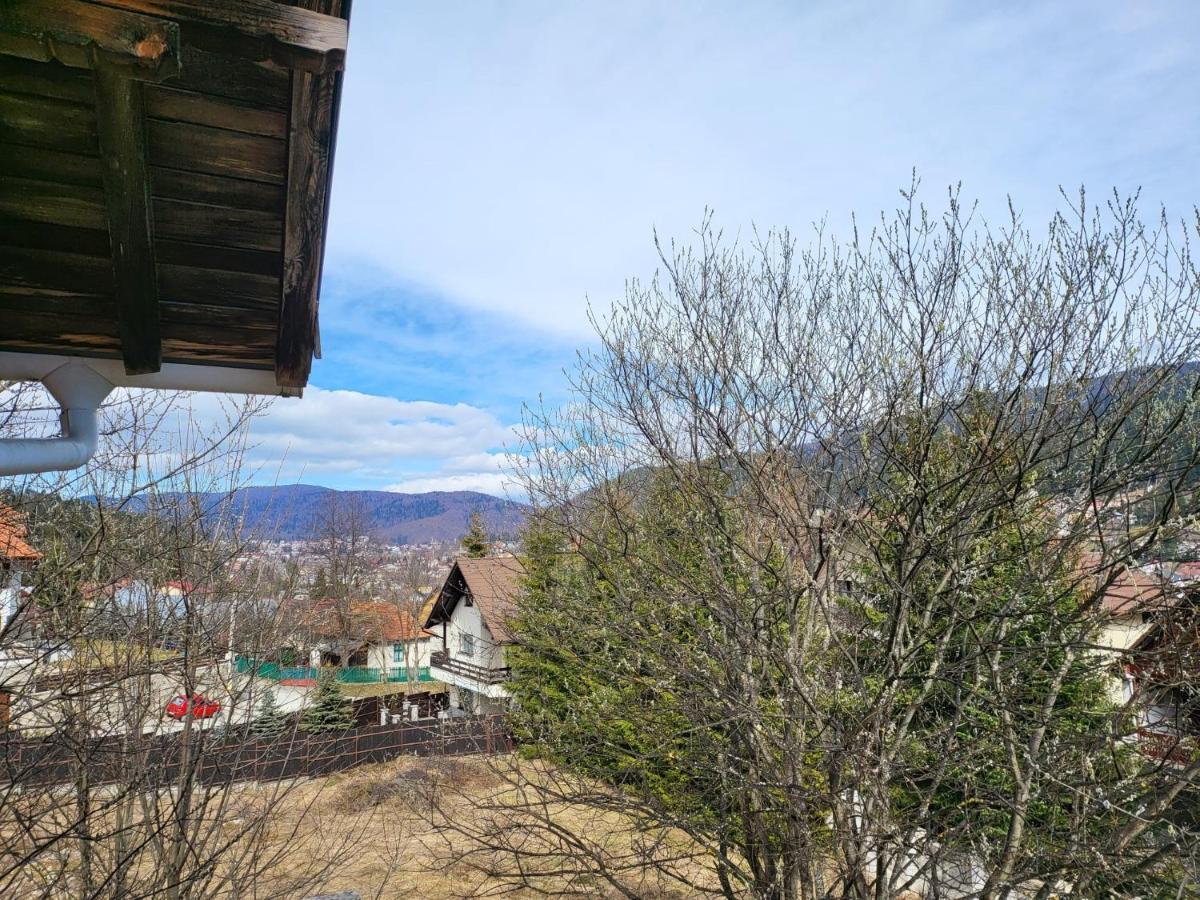 Cameră triplă cu balcon