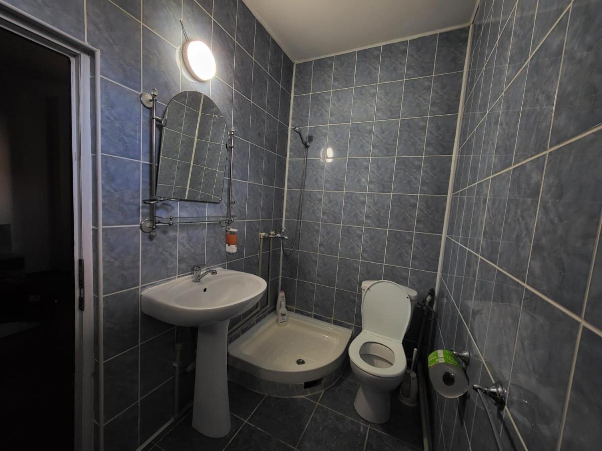 Cameră dublă cu baie privată