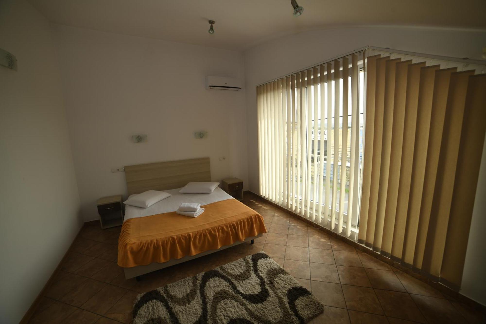 Studio King cu o canapea extensibilă