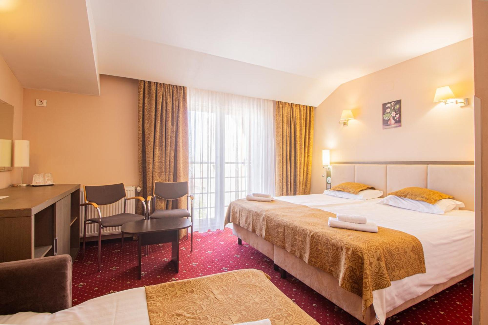 Basic Triple Room