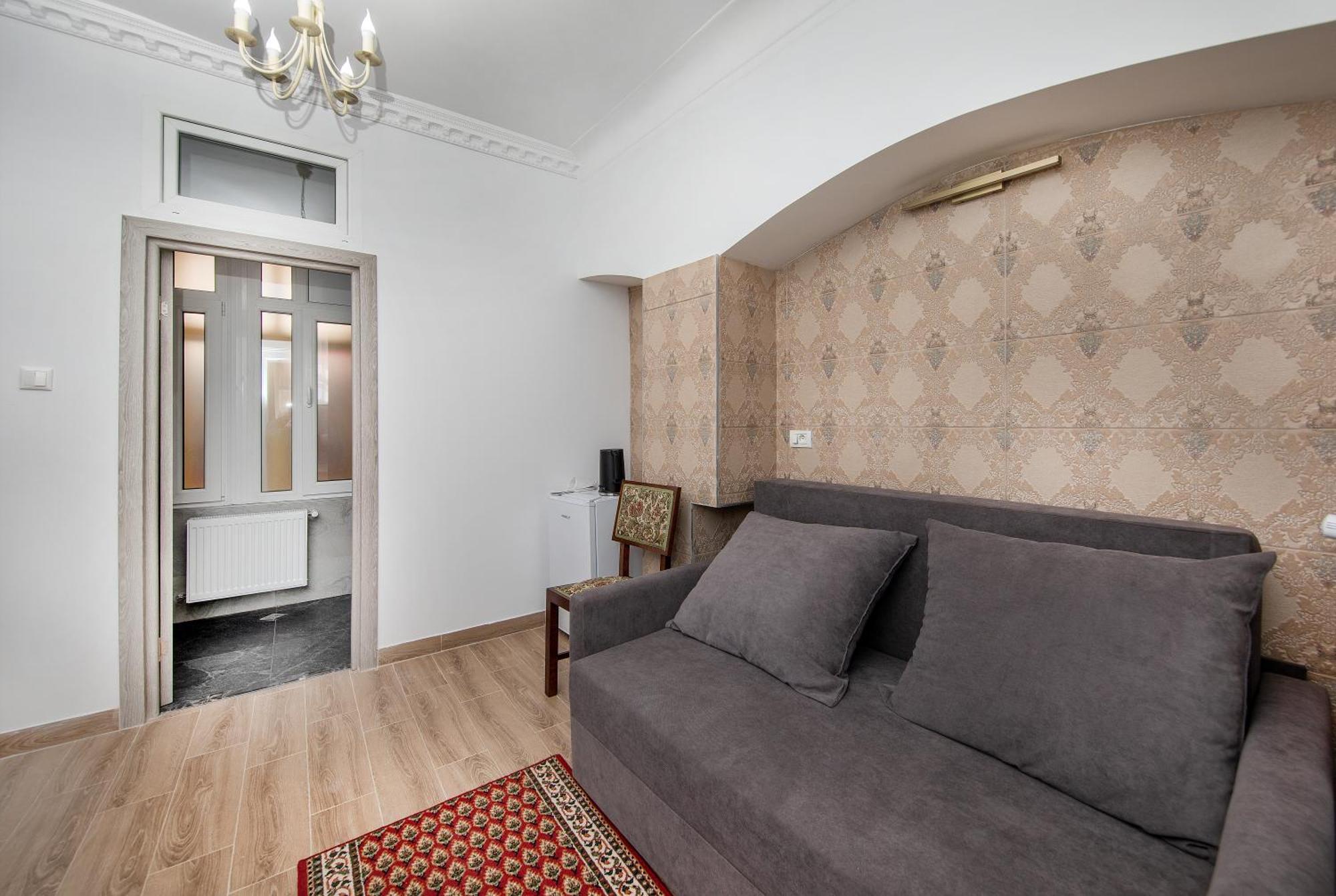 One-Bedroom Suite