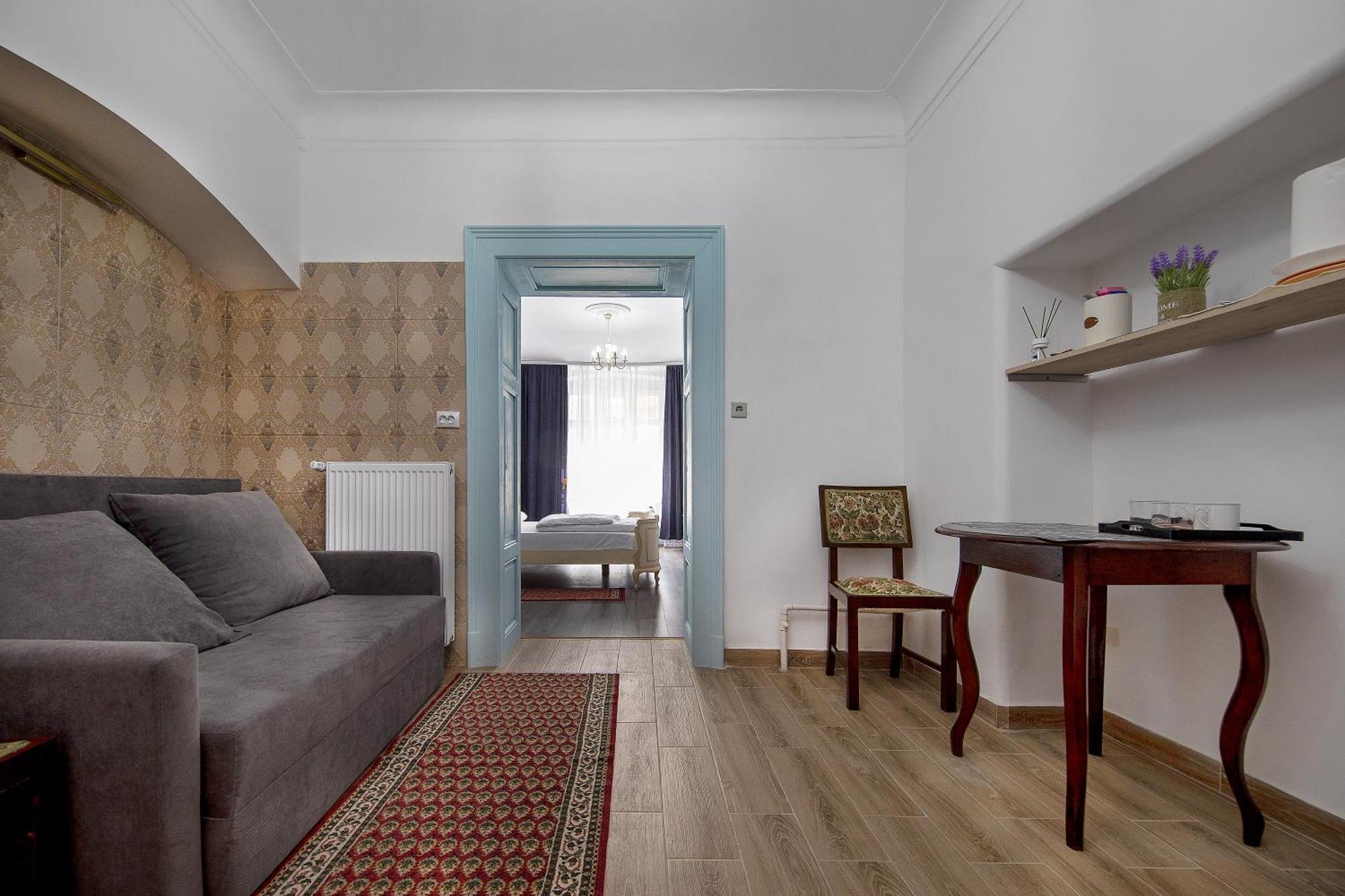 One-Bedroom Suite