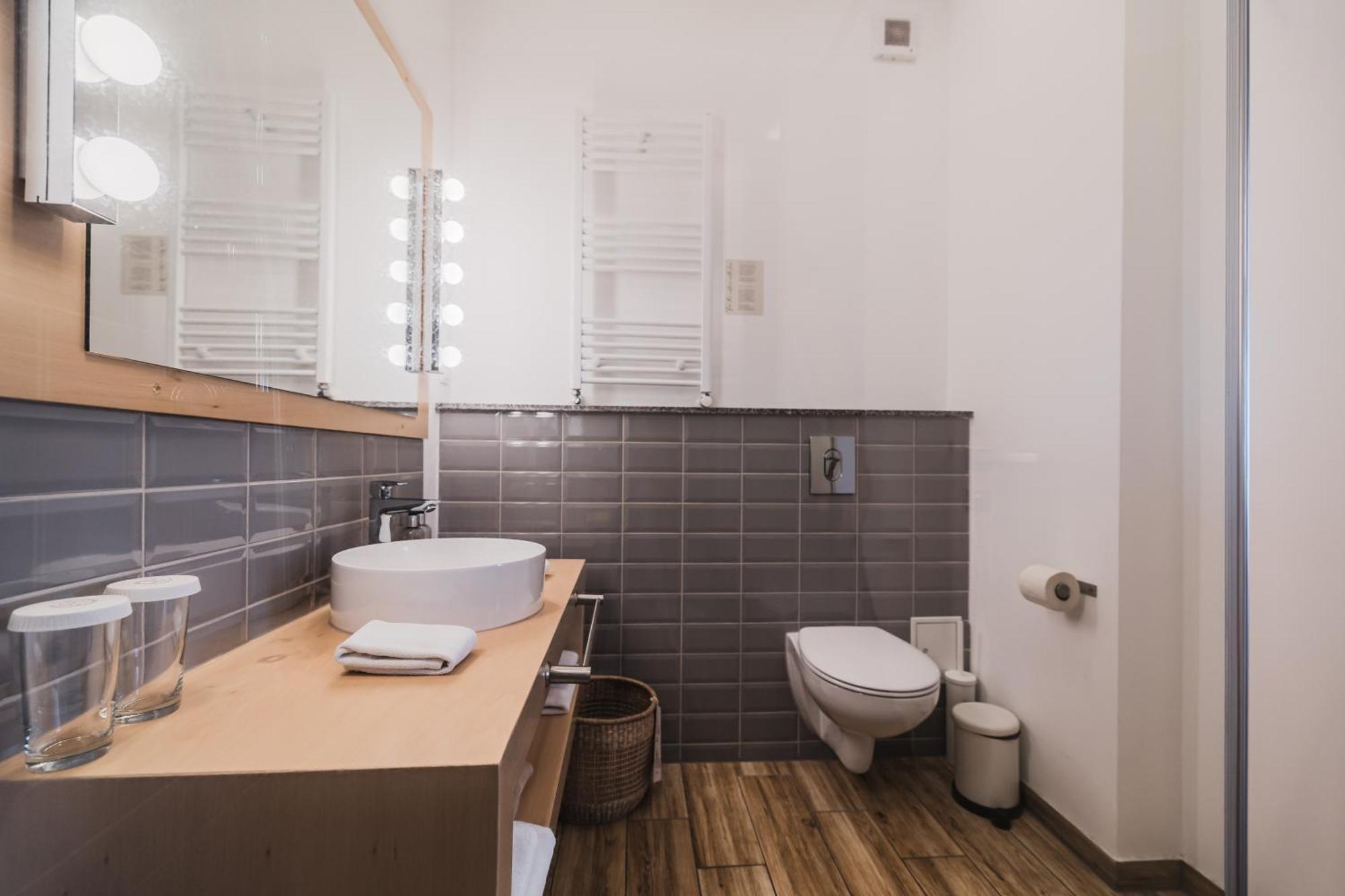 Large Twin Room