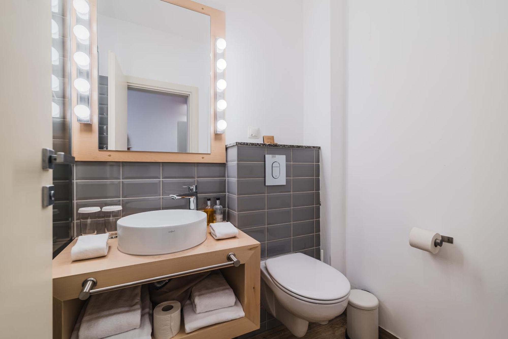 Large Twin Room