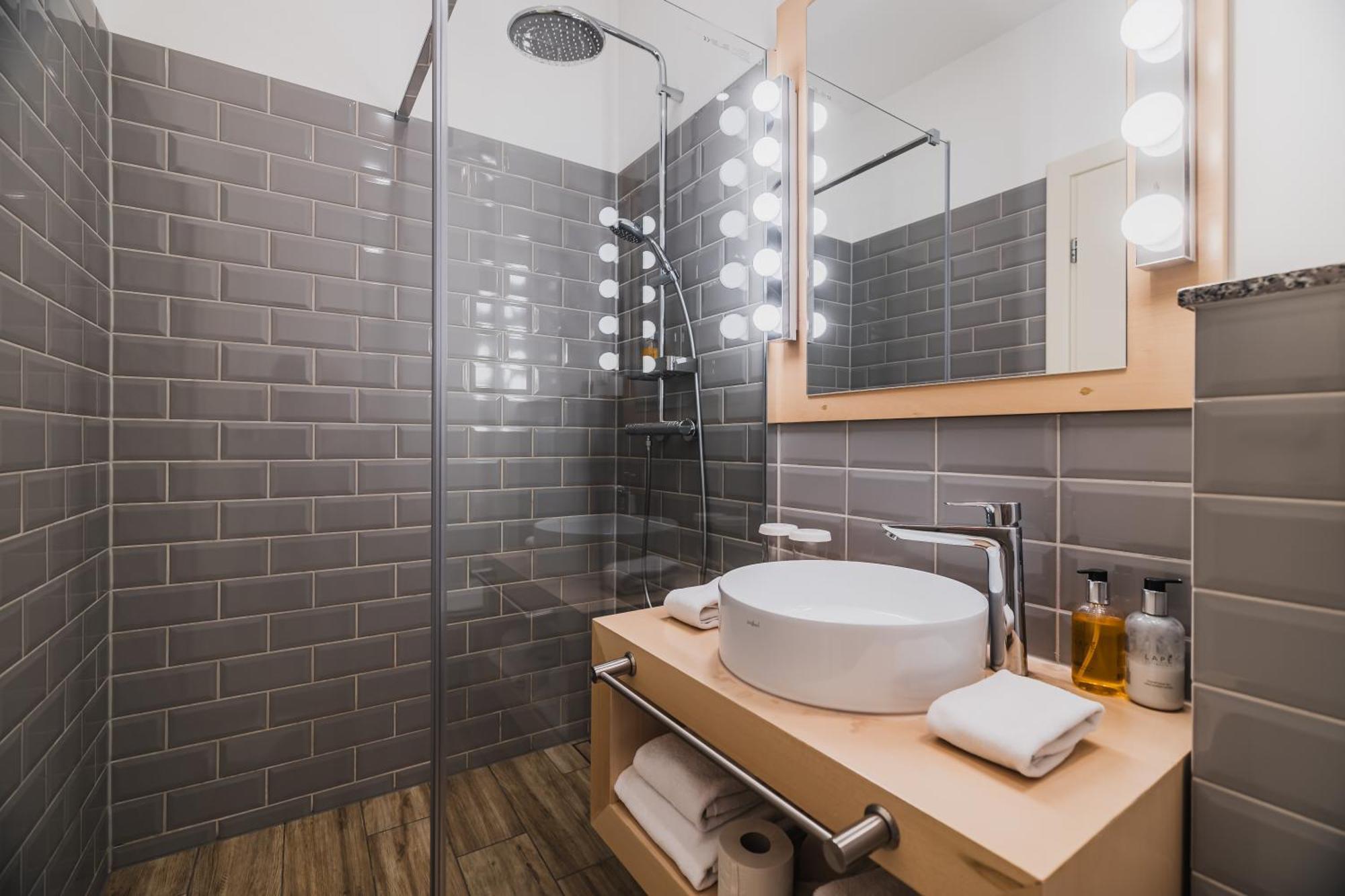 Large Twin Room