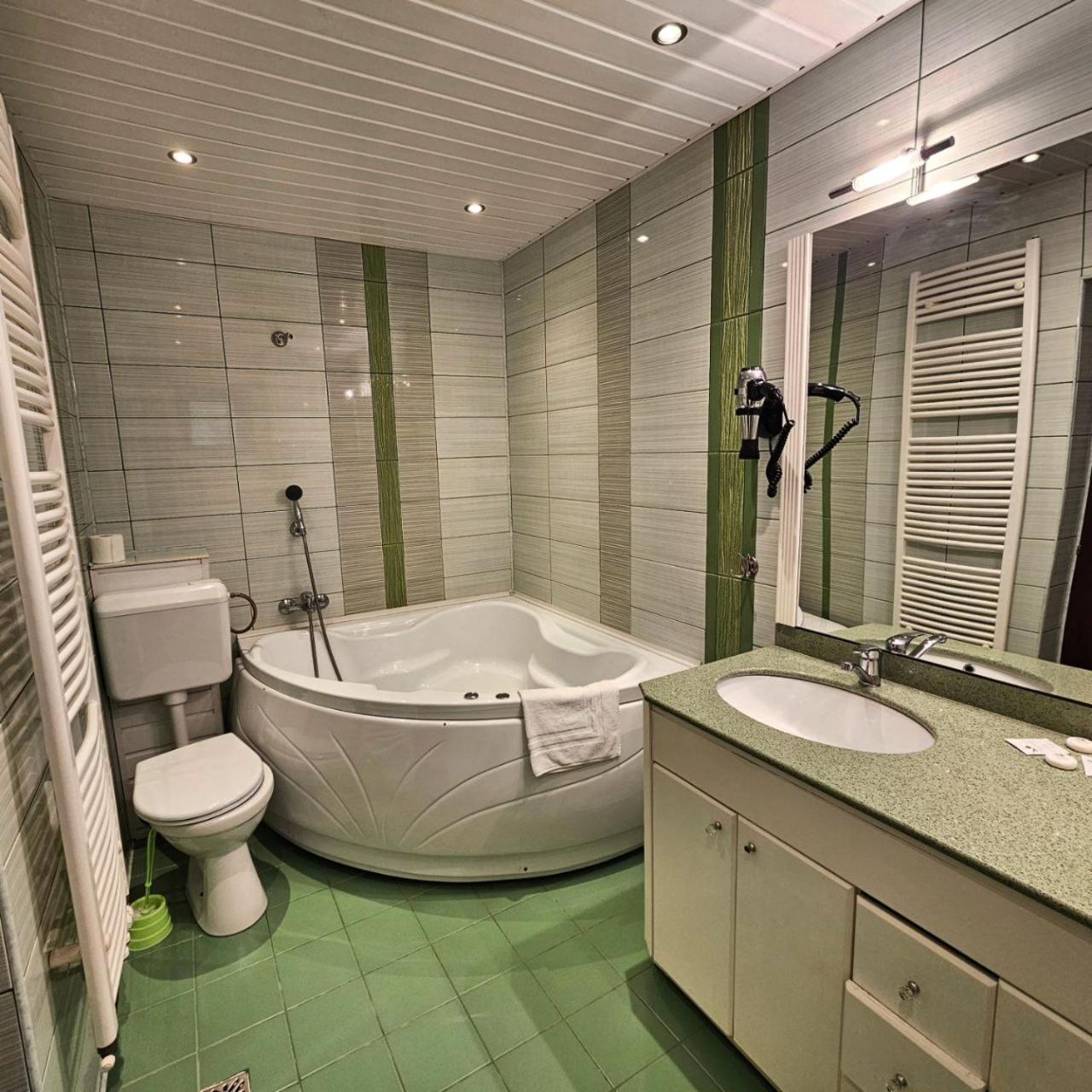 Apartament cu 3 dormitoare