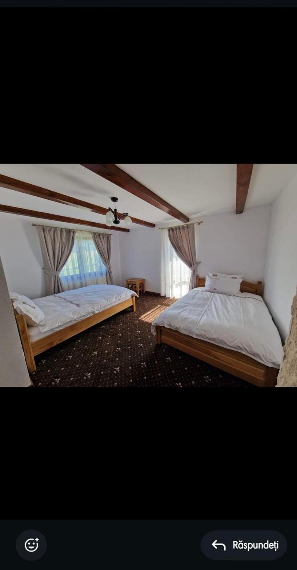 Cameră triplă