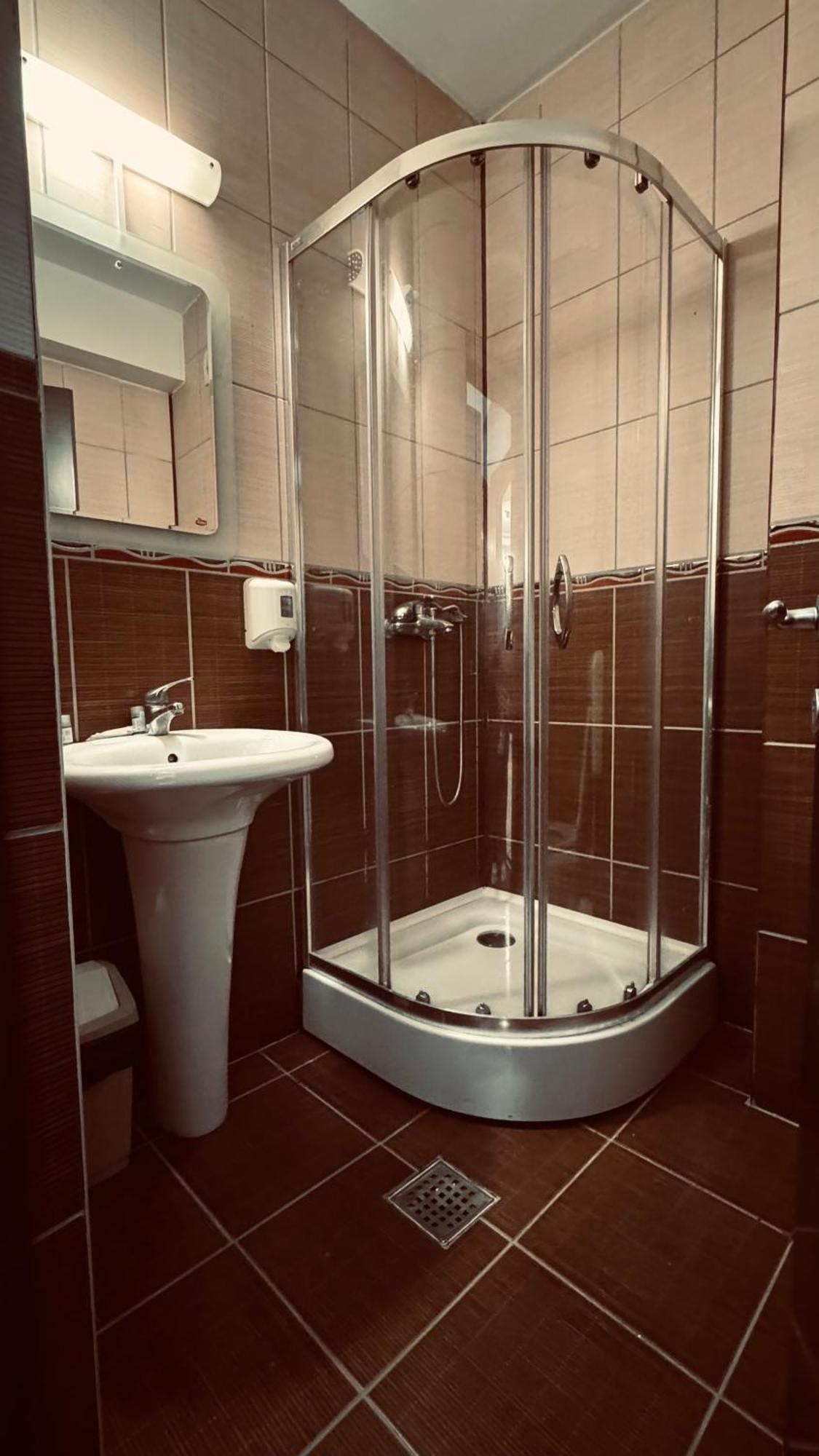 Cameră dublă sau twin