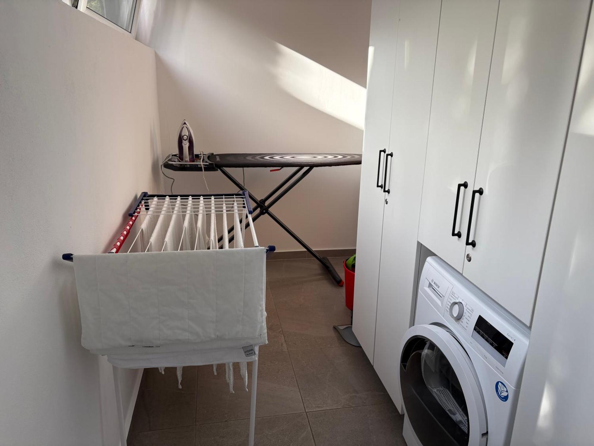 One-Bedroom Apartment 1