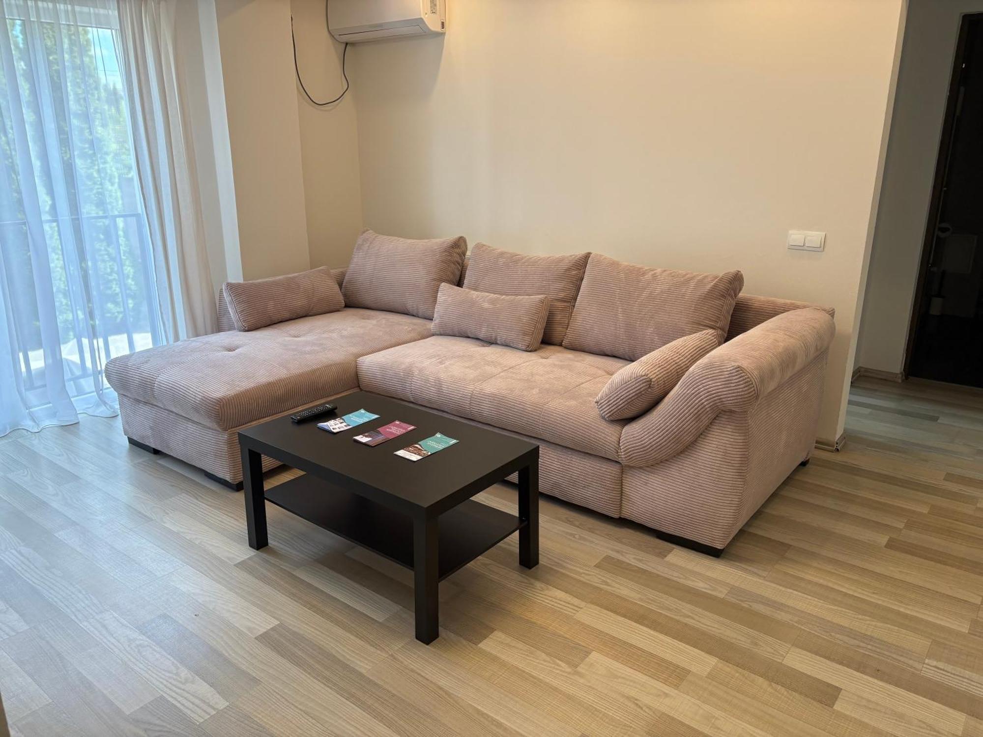 One-Bedroom Apartment 1