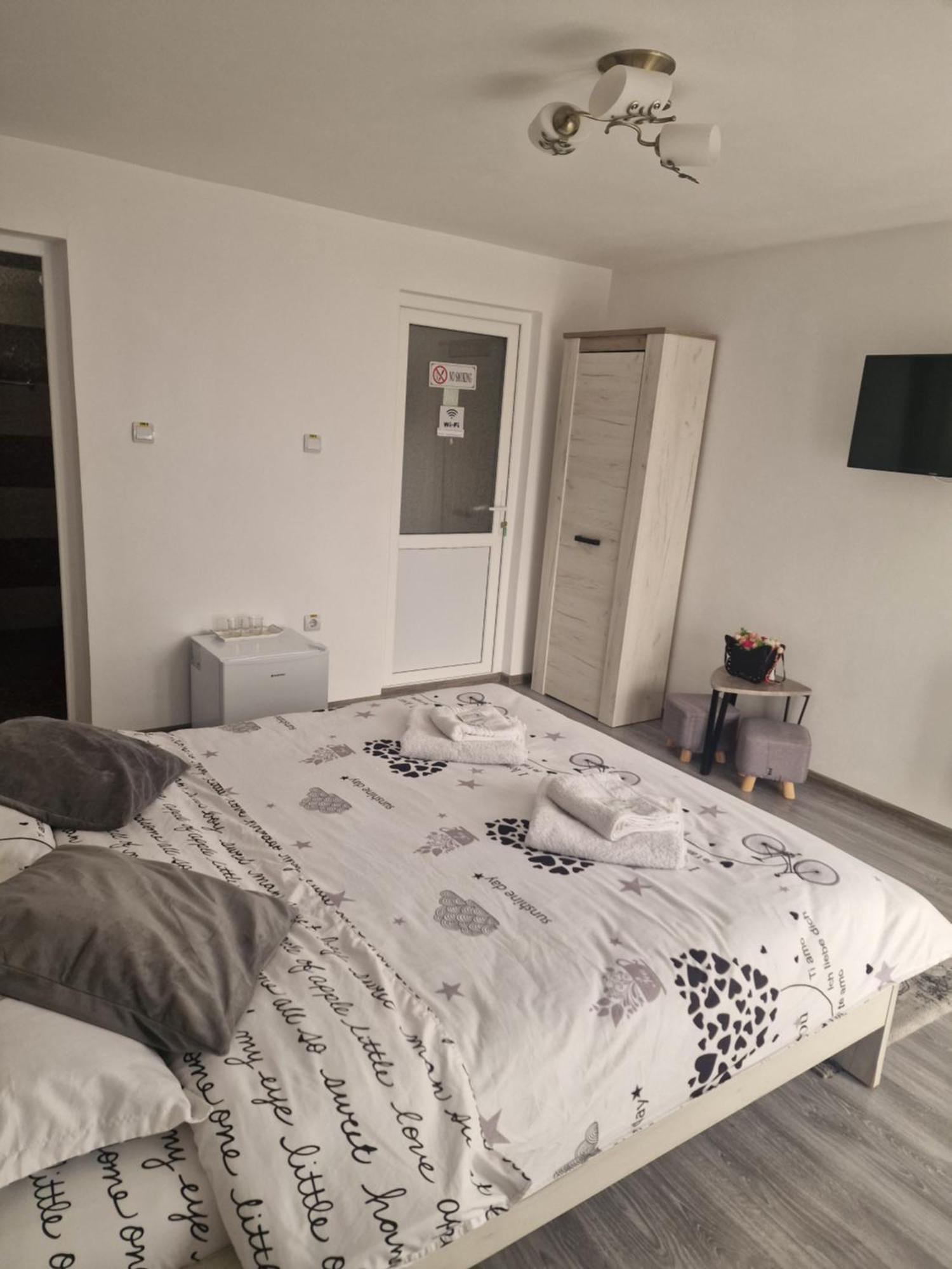 Cameră dublă Deluxe (2 adulți și 1 copil)