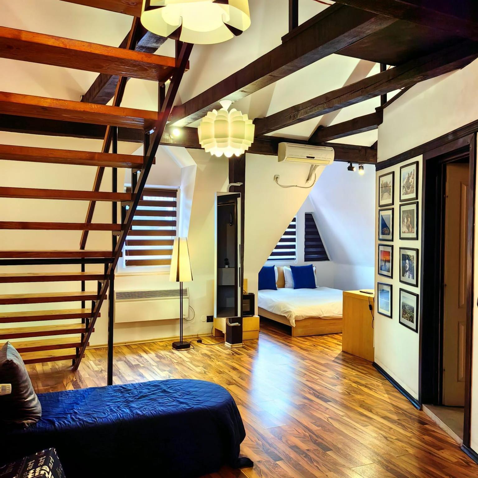 Family Room (2 Adults + 2 Children),1691984283:JPEG