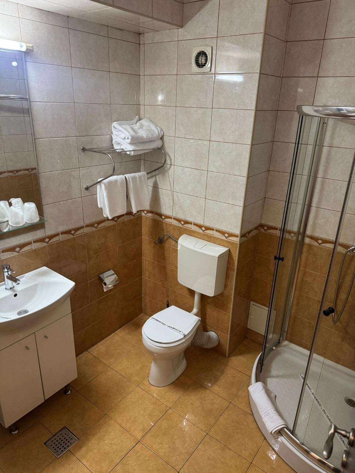 Cameră dublă standard