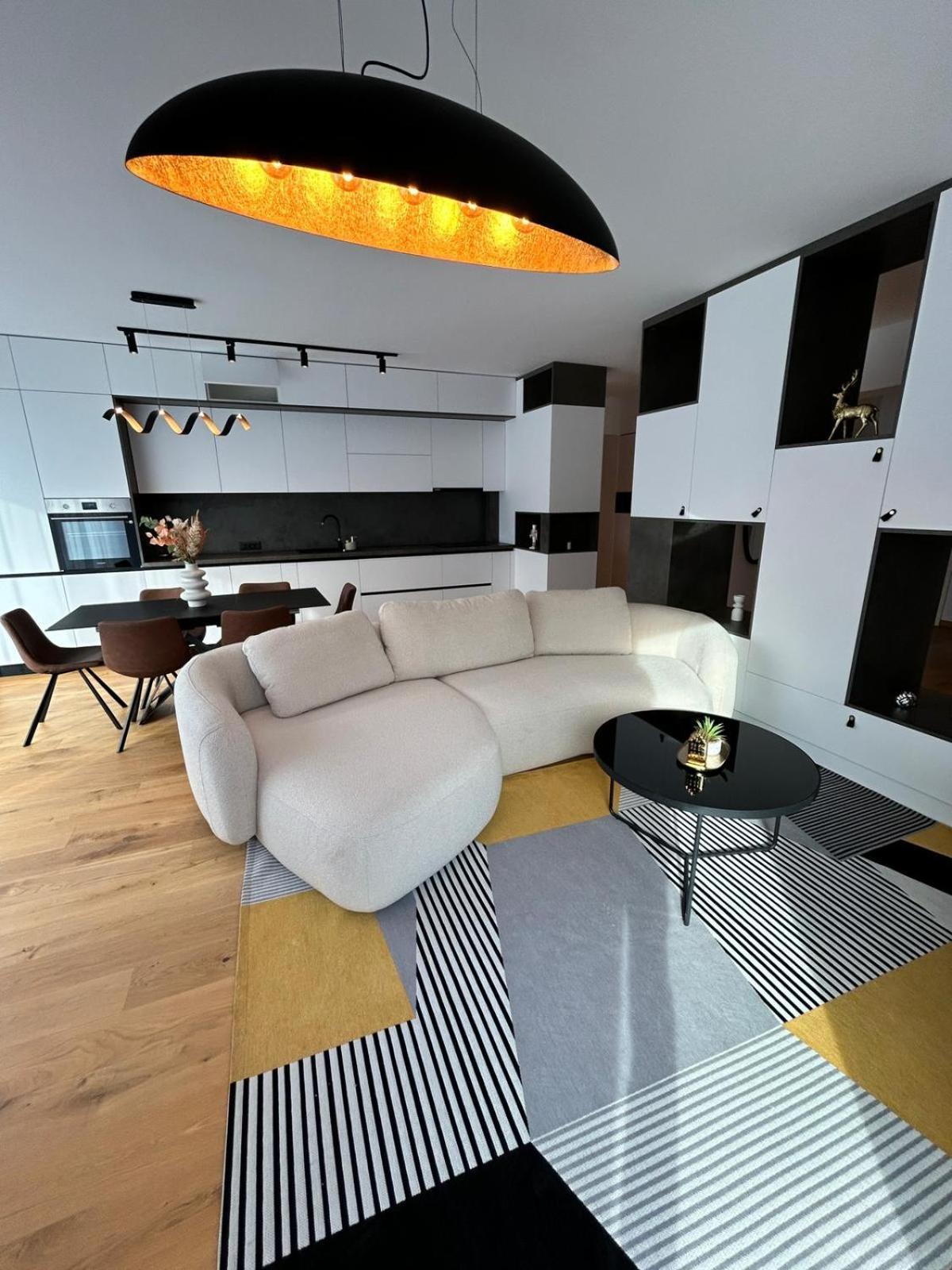 Apartament Deluxe cu 3 dormitoare