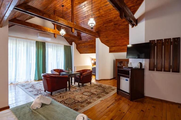 Deluxe Junior Suite