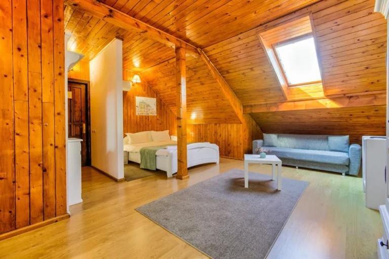 Standard Family Room
