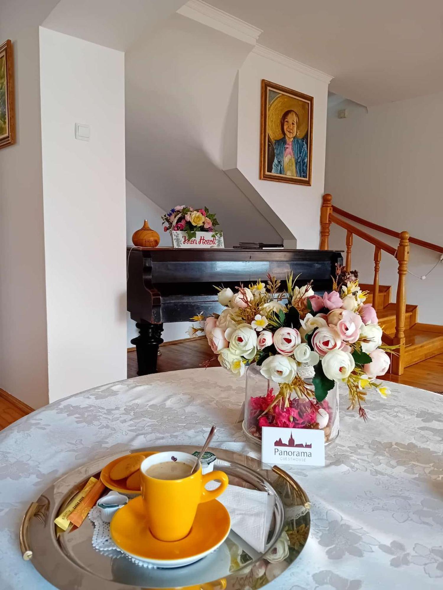 Cameră triplă
