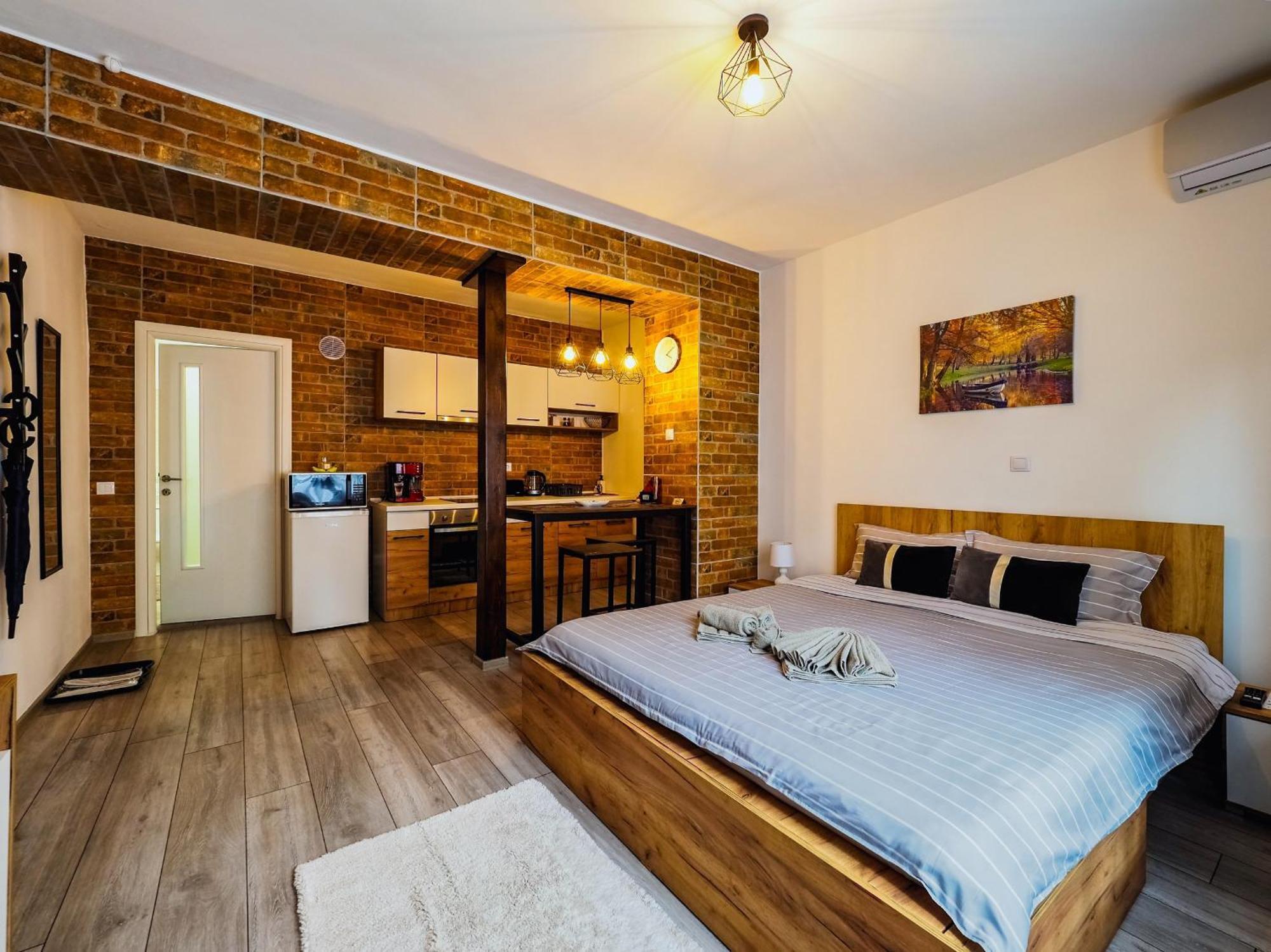 Studio Apartment