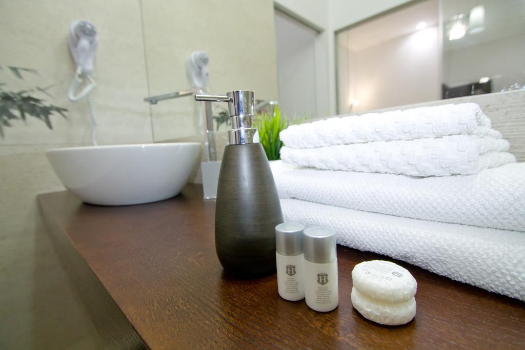 King Suite,451723602:JPEG