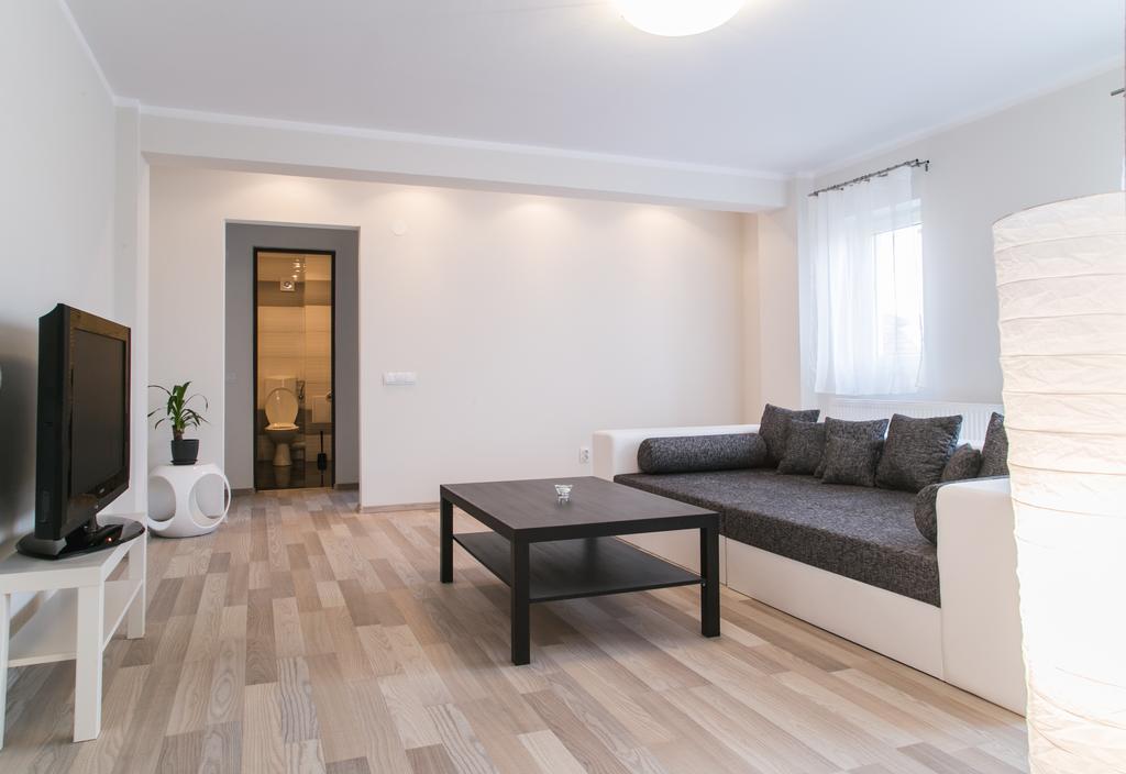 One-Bedroom Apartment Terrace