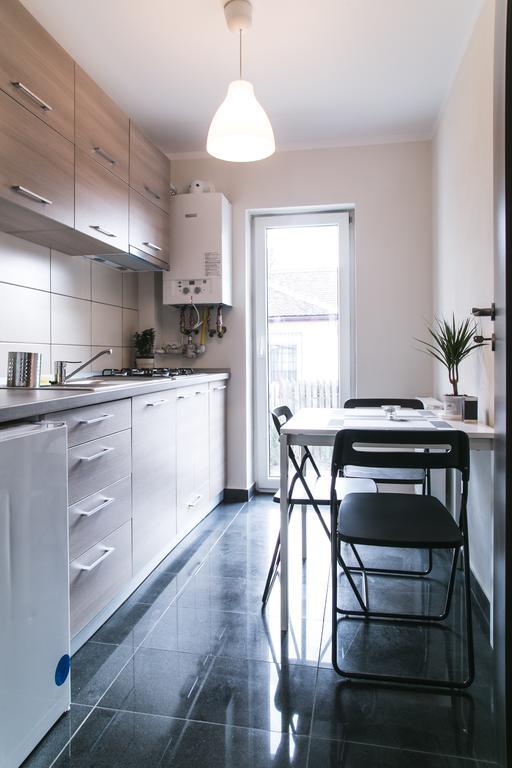 One-Bedroom Apartment 1