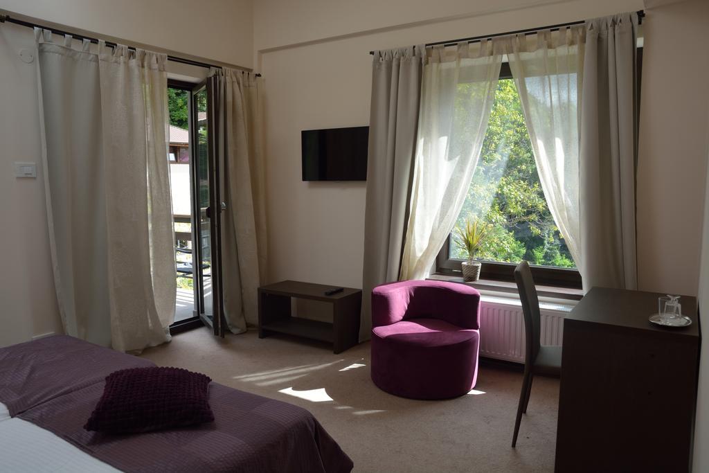 Double or Twin Room with Terrace & View