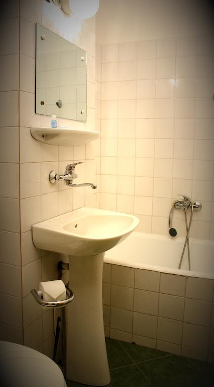 Cameră triplă