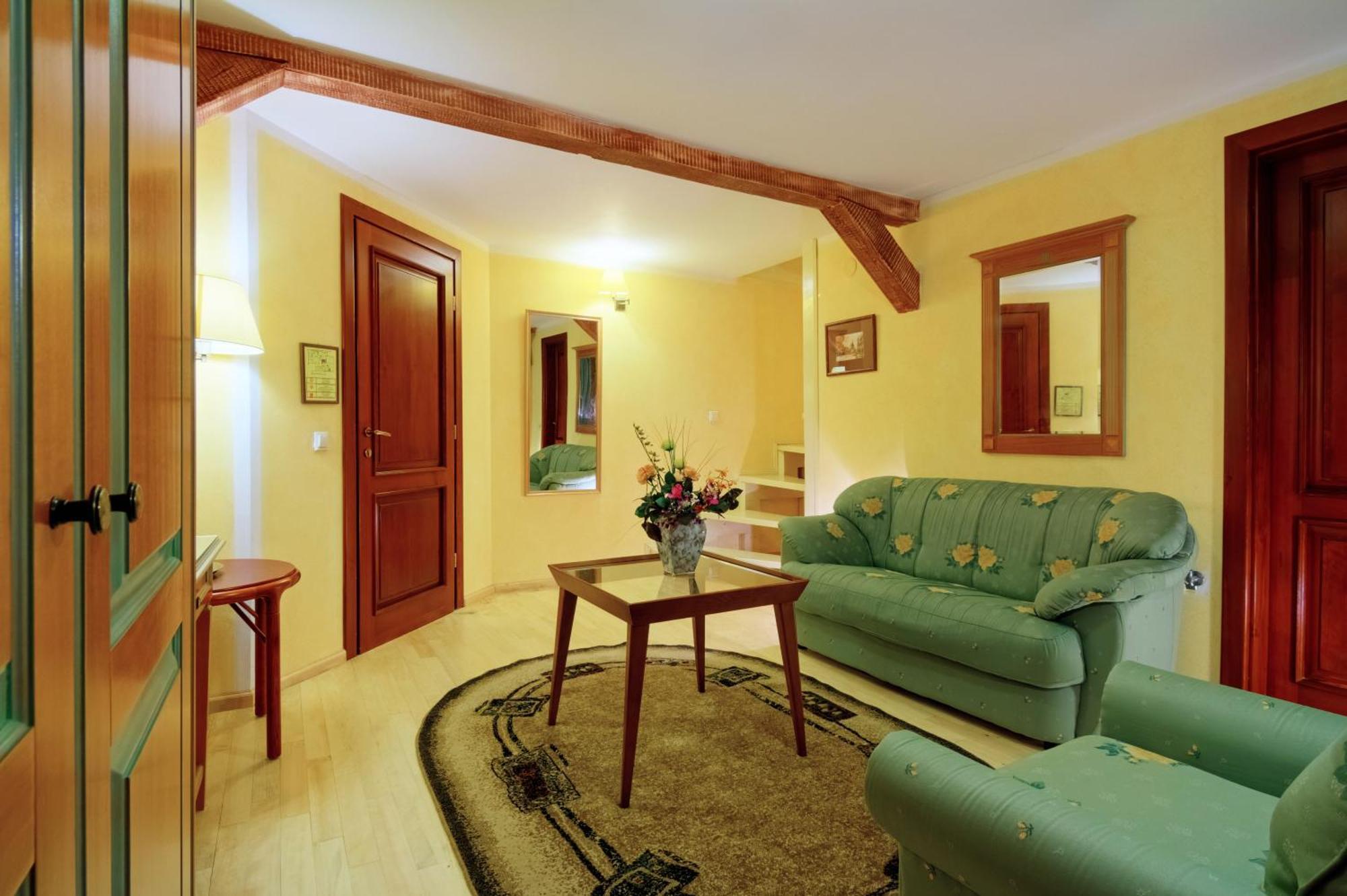 One-Bedroom Suite