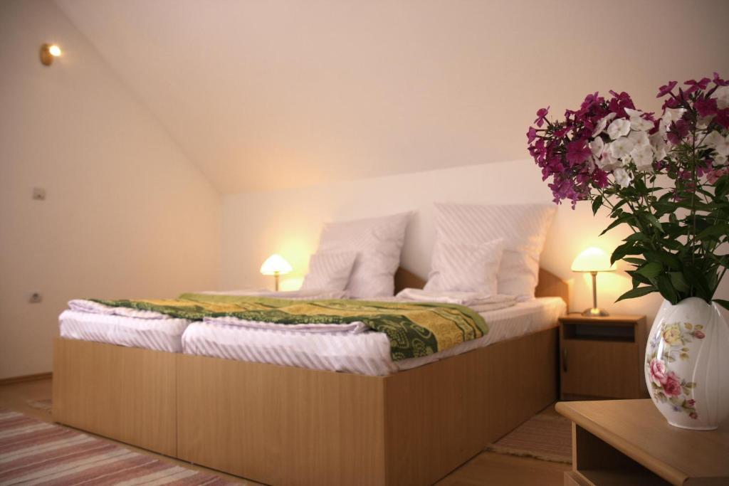 Dreibettzimmer
