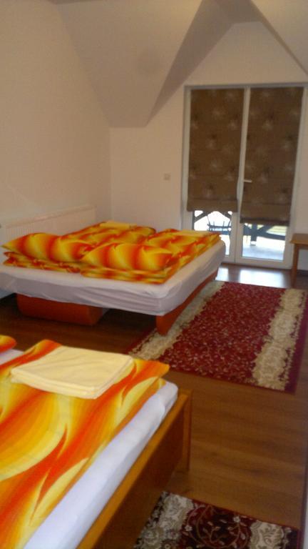 Cameră de familie cu balcon