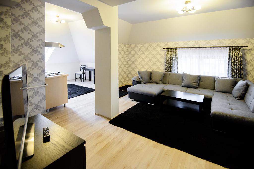 Apartment Split Level