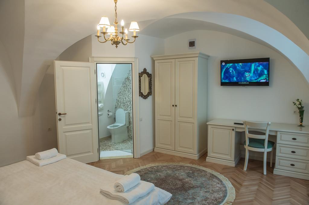 Deluxe Double Room,413581410:JPEG