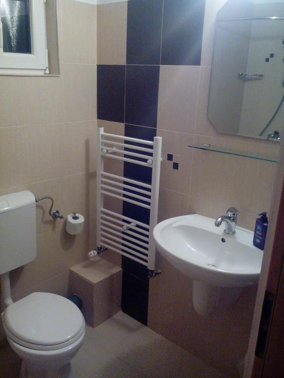 Cameră triplă cu balcon