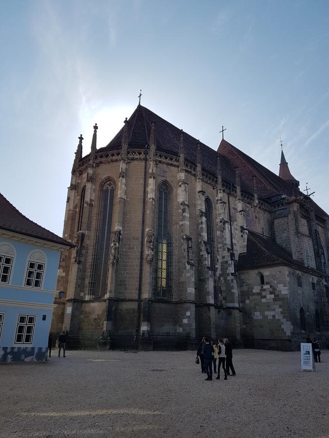 Studio Apartment,498402858:JPEG