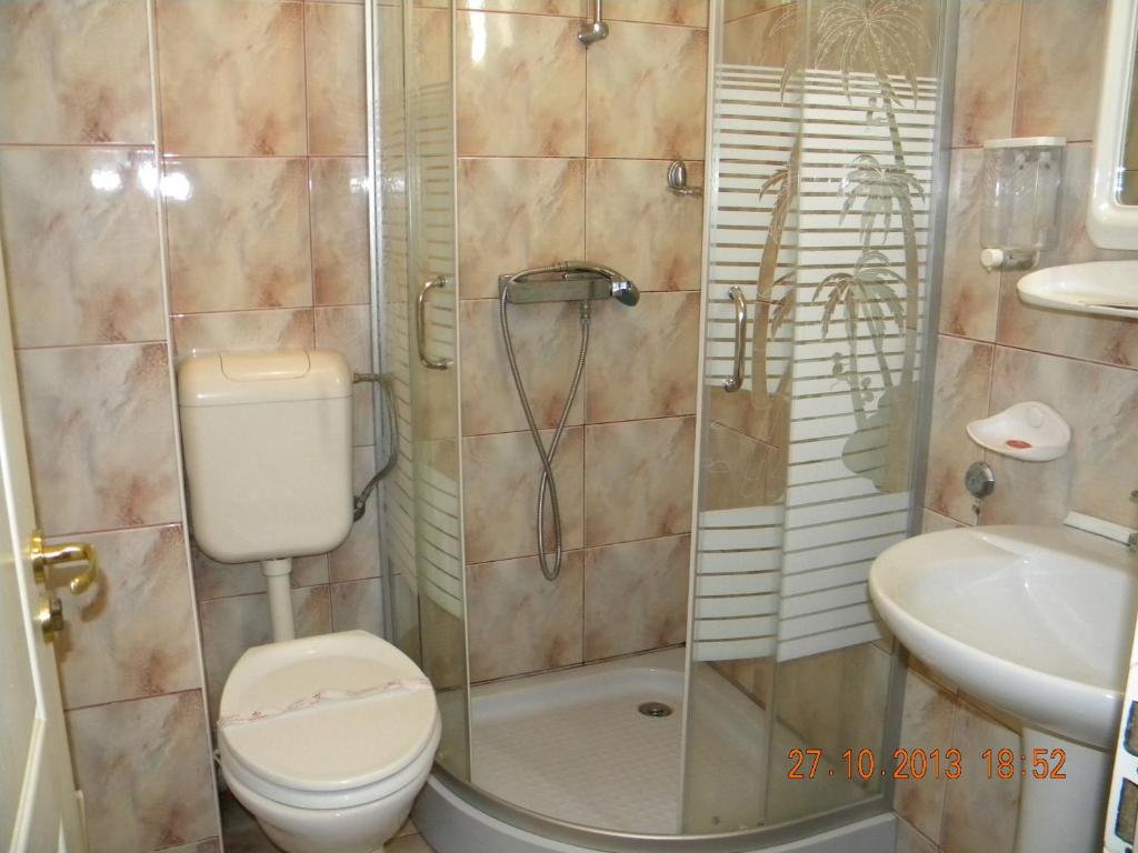 Cameră triplă