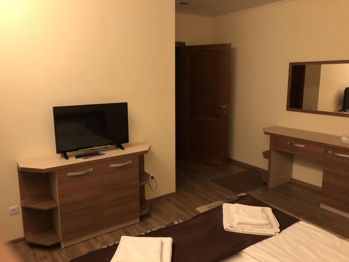 Cameră dublă cu baie privată